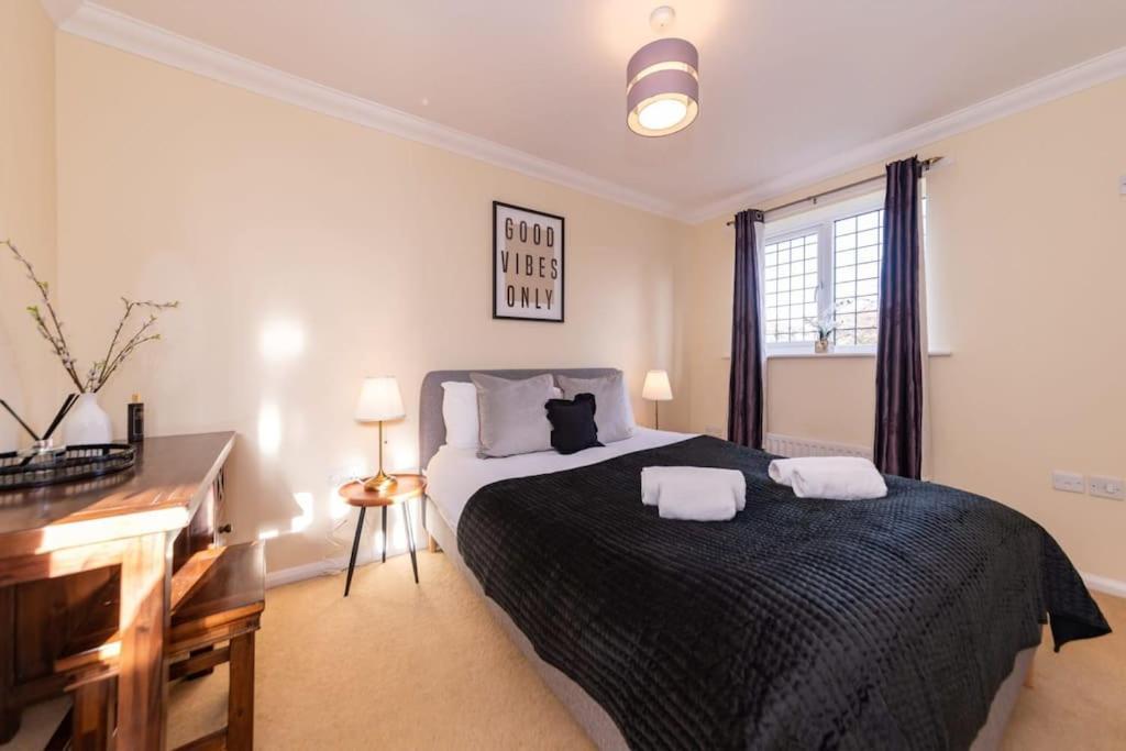 Ratby House - Spacious 3 Bed With Garden & Parking Earley Extérieur photo